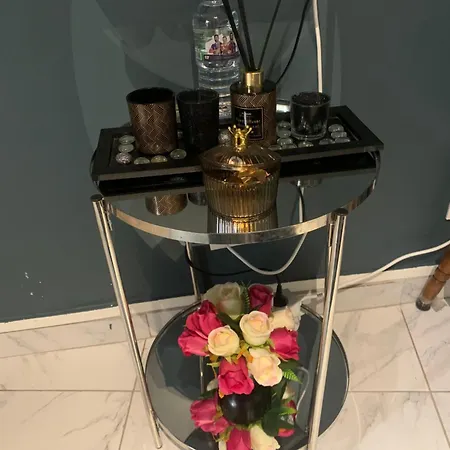 Apartment Dans Maison