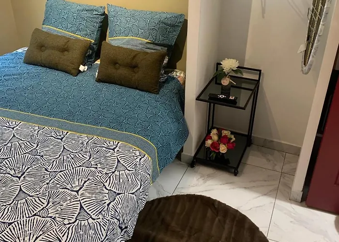 Studio Dans Maison * 사르셀레스